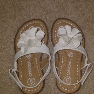 baby girl Cherokee sandals size 6 *new w/o tags*